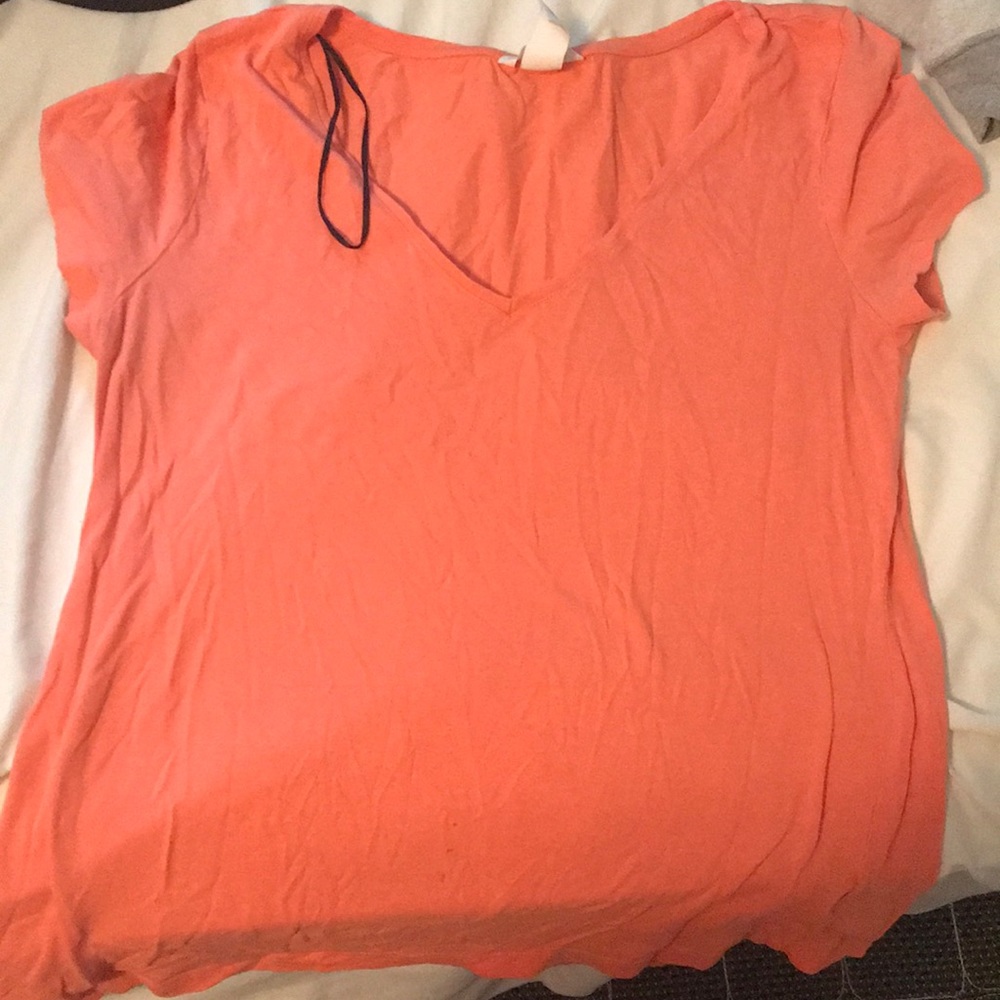 Women’s v neck